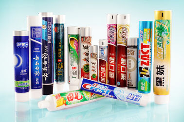 يلوّن toothpaste أنبوب