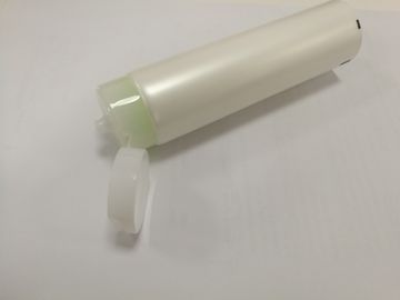 منظف ​​الوجه لؤلؤي أبيض أنابيب الضغط PBL ضياء 40 و 170 mm ارتفاع 100g